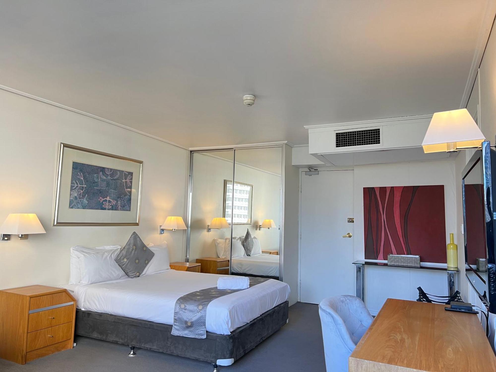 Sydney Hyde Park Private Apartments By Paxsafe ภายนอก รูปภาพ
